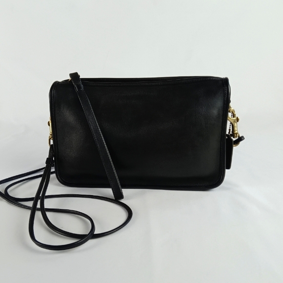 Coach Vintage Handbag. - Picture 1 of 14